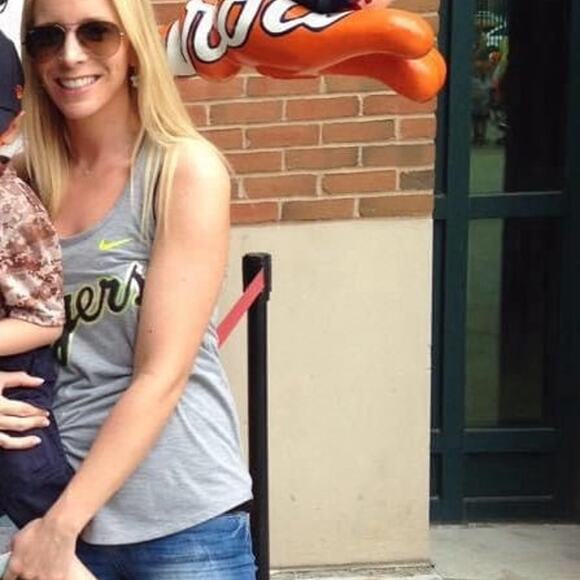 Nike Detroit Tigers gray, racer back tank top, women’s medium - Picture 6 of 6